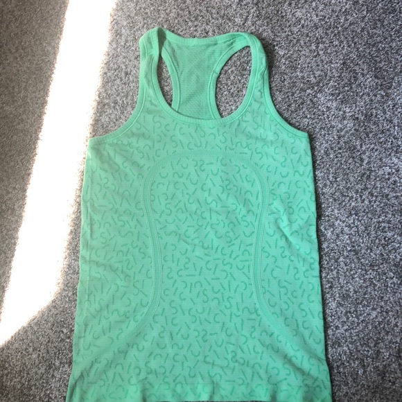 lululemon athletica Tops - Lululemon Swiftly tank top Seawheeze 2015